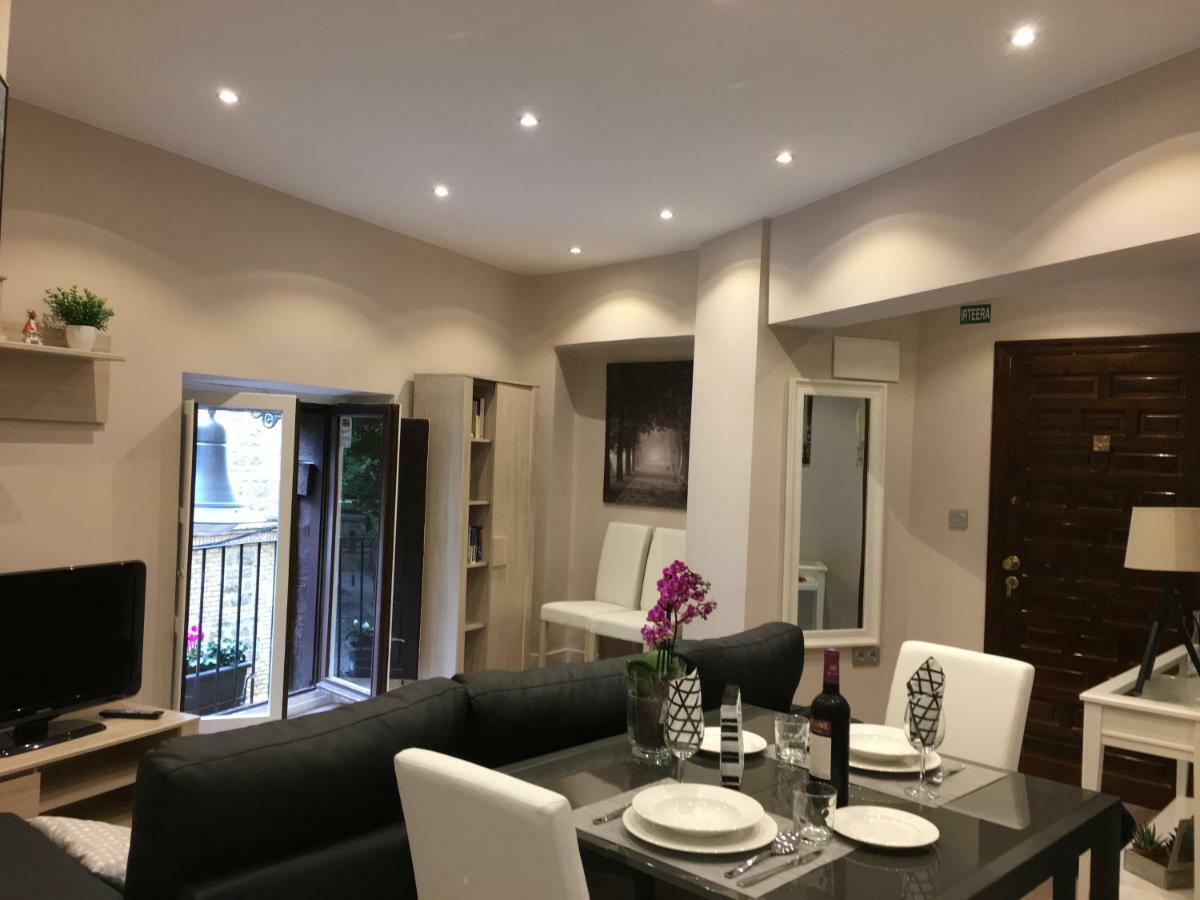 Maitagarri Casco Antiguo Apartment Pamplona Bagian luar foto